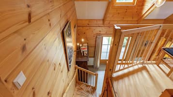 4 bedrooms, individually furnished