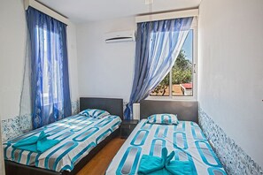 4 chambres, fer et planche à repasser, Wi-Fi gratuit, draps fournis