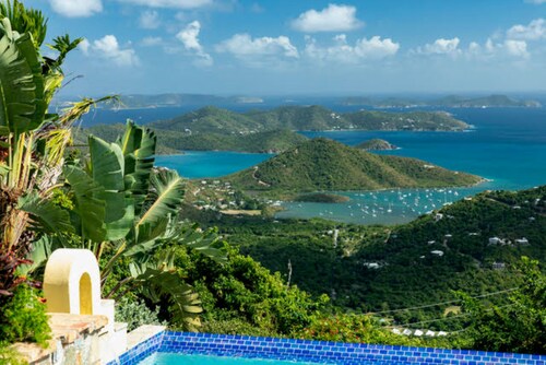 Bay Rum Breeze Great Views Private pool, power backup, lovely decor. 4 br/3.5 ba