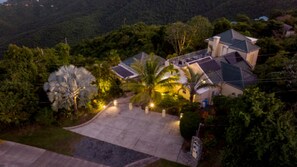 Property grounds - Bay Rum Breeze Great Views Private pool, power backup, lovely decor. 4 br/3.5 ba (St.John)