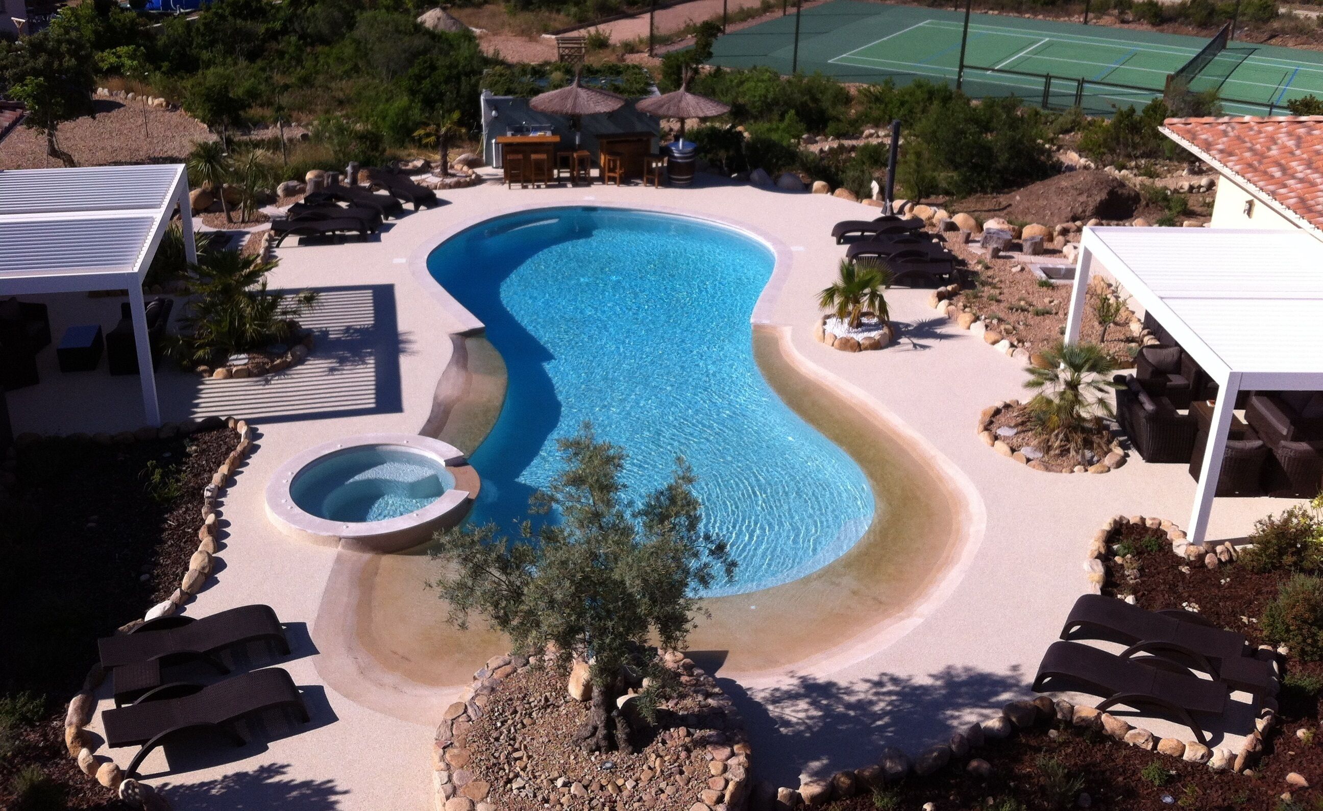 Outdoor pool, a heated pool