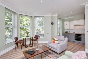 43-inch Smart TV with digital channels, Netflix, streaming services