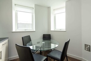 Standard Apartment, 2 Bedrooms | Private kitchen | Fridge, microwave, electric kettle, cookware/dishes/utensils - Lovely Home in Media City right by the Quays (Salford)