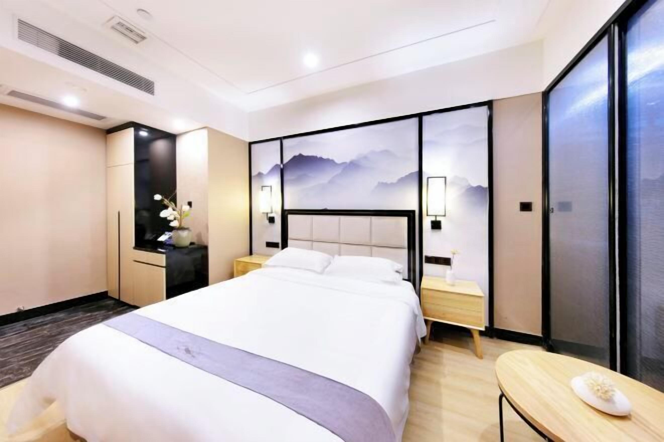 Desk, blackout curtains, free WiFi, bed sheets