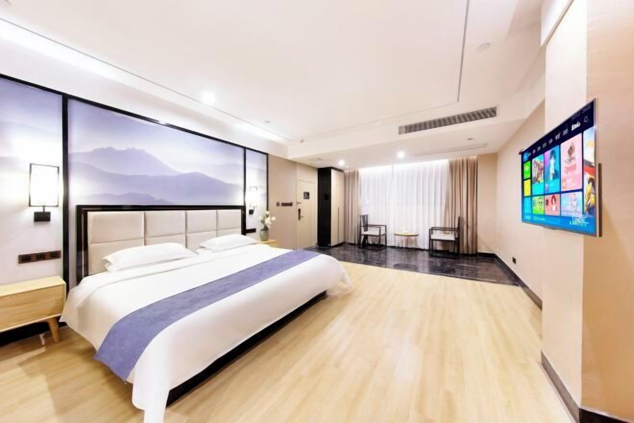 Desk, blackout curtains, free WiFi, bed sheets