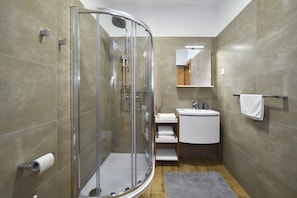 Apartment | Bathroom | Towels