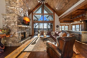 TV, peis og videospill