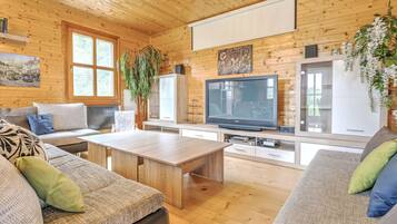 House | Living area | TV, DVD player