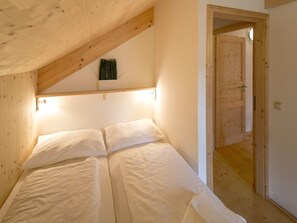 Room - Pleasant Chalet With Indoor hot tub (Sankt Georgen am Kreischberg)