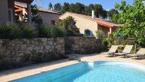 Outdoor pool - Lovely Holiday Villa With Private Swimming Pool and Magnificent View in Ardeche (Joyeuse)