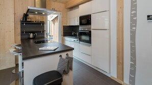 Chalet | Private kitchen - Luxurious Chalet in Sankt Lorenzen ob Murau With Jacuzzi (Sankt Georgen am Kreischberg)