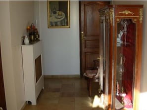 Reception - Spacious Villa in Gattières With Private Swimming Pool (Gattieres)