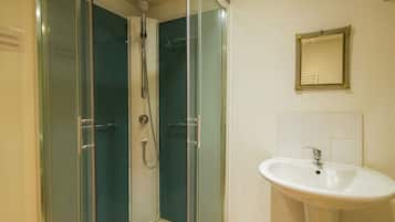 House | Bathroom | Bathtub, towels