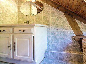 Villa | Bathroom