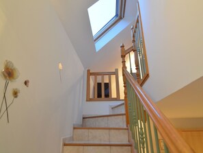 Interior - Home for 7 Guests in Plouvara (Plouvara)