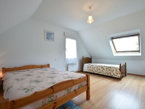 House | Room amenity - Home for 7 Guests in Plouvara (Plouvara)