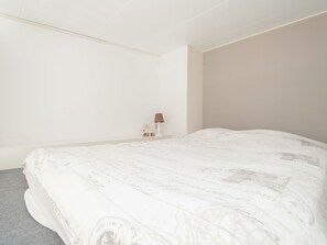 House | Room amenity