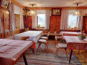 Appartement | 3 chambres, ameublement personnalisé, draps fournis