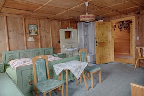 Appartement | 3 chambres, ameublement personnalisé, draps fournis