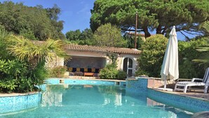 Outdoor pool - Magnificent Villa in Grimaud With Swimming Pool (Grimaud)