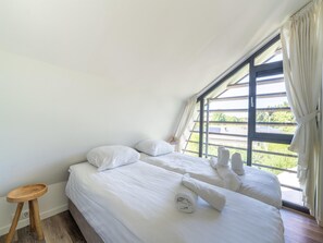 House | 3 bedrooms, individually furnished, bed sheets - Holiday Home Waterland for six Person (Egmond aan den Hoef)