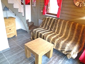 Chalet | Living room | MP3 dock - Inviting Chalet Near the Slopes of La Plagne-paradiski (Champagny-en-Vanoise)