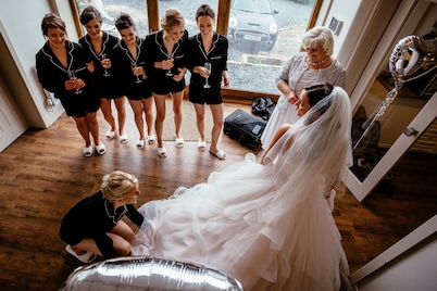 Luxury Stunning 5 Bed Barn Conversion Near Chester