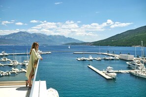 Room, 1 King Bed, Accessible, Sea View (3 Bds - Sky Villa with pool Sea View) | Terrace/patio