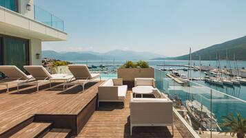 Room, 1 King Bed, Accessible, Sea View (3 Bds - Sky Villa with pool Sea View) | Terrace/patio