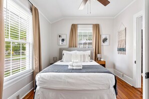 2 habitaciones, camas con efecto memoria y escritorio