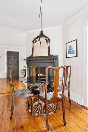 تناول الطعام