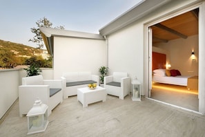 Deluxe-Doppelzimmer | Terrasse/Patio