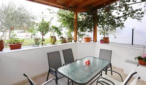 Studio, Gartenblick, Erdgeschoss | Blick vom Balkon
