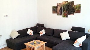Apartment, 1 Bedroom | Living area - Ferienwohnungen Santos Lerch (Viersen)