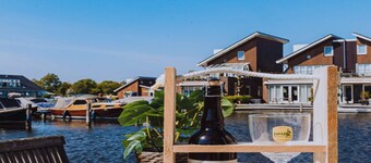 Nice Houseboat with Dishwasher near Amsterdam