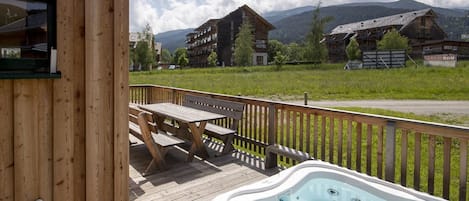 Chalet | Property amenity
