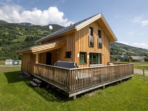 Chalet | Exterior - Lively Chalet Near Ski-slope (Sankt Georgen am Kreischberg)