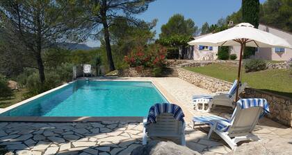 Villa in Salernes With Pool and Scenic Views