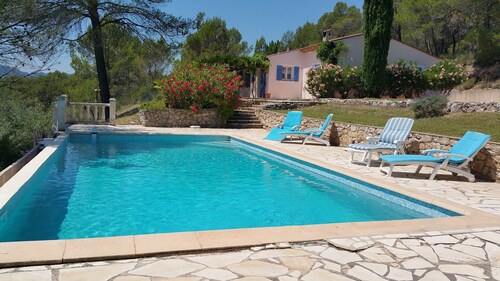 Villa in Salernes With Pool and Scenic Views