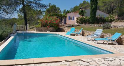 Villa in Salernes With Pool and Scenic Views