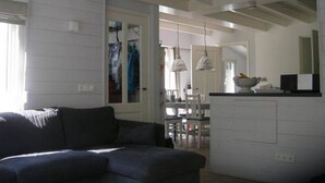House | Living room