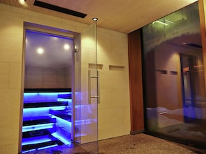 Spa - Modern Apartment With Sauna, Balcony, Garage, Washing Room (Kals am Grossglockner)