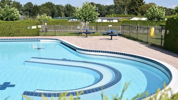 Chalet | Pool | Outdoor pool