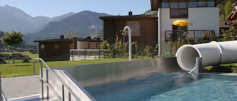 Hus | Basseng | Utendørsbasseng