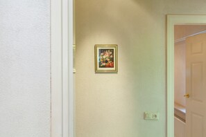 Apartment | Interior detail - Apartment in Oostkapelle Near the Beach (Oostkapelle)