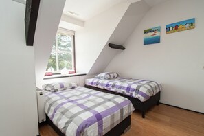 House | 5 bedrooms, individually furnished, bed sheets - Luxurious Mansion in Callantsoog With Sauna (Callantsoog)