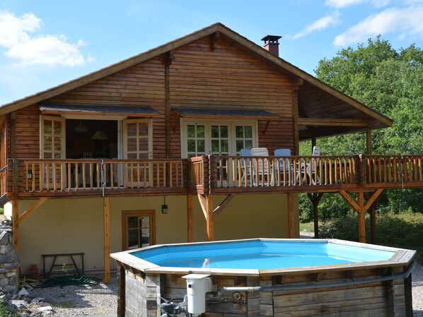 House | Exterior - Chalet With Pool in Quiet Rural Setting, Near Regional Park in the Lot (Autoire)