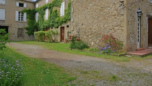 Exterior - Stunning Loft in a Monastery, in Village With Park Garden and Pool (Chalabre)