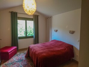Villa | 3 bedrooms, individually furnished, bed sheets - Villa in Bruniquel by Aveyron River (Bruniquel)