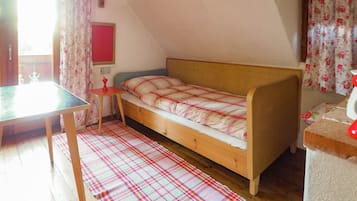 Chalet | 3 bedrooms, individually furnished